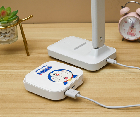 Lâmpadas de toque LED Lâmpadas de cama Bateria USB Lâmpadas móveis de mesa de leitura para sala de estar