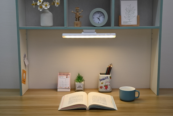Lâmpada de mesa LED dimmable 5W Controle táctil em 3500-6500K Temperatura de cor