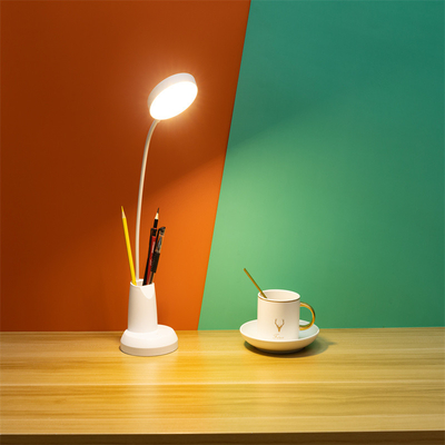 Lâmpada de mesa LED de braço ajustável dobrável para quarto como a imagem