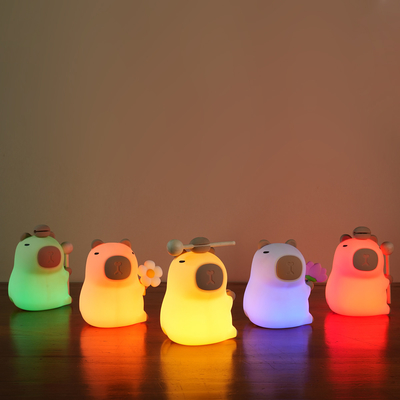 Lâmpada de noite de design moderno de silicone Capybara portátil USB recarregável LED fonte de luz controle de toque lâmpada animal para quarto
