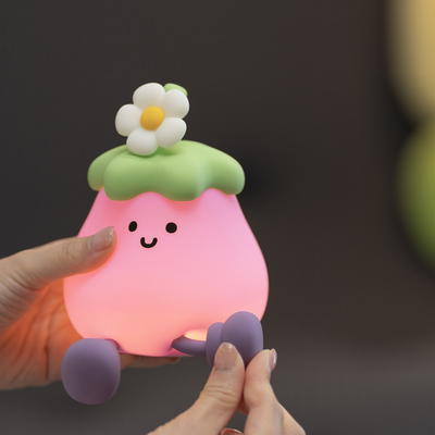 Fábrica de Atacado Cartoon Soft Silicone LED Lâmpadas Noturnas Carinhosas Pequenas Aubergines Lâmpadas de Cama Portáteis USB Recarregável Lâmpadas Noturnas do Quarto