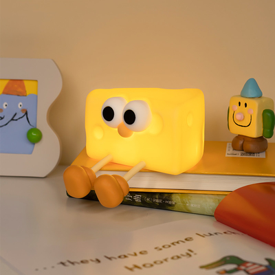 China Fábrica de Design Moderno USB recarregável silicone Baby Night Light Lâmpada Smart Home Iluminação com um design de queijo Para o quarto das meninas