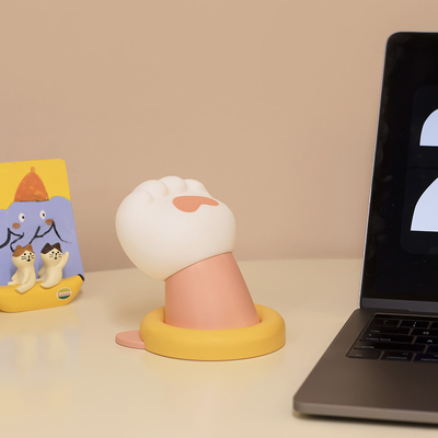 Lâmpada de noite criativa de garra de gato carregamento USB presente de aniversário bonito e bonito presente prático de menina silicone Patting luz