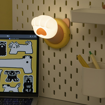 Lâmpada noturna de patas de gato com fonte de energia a bateria e design multifuncional