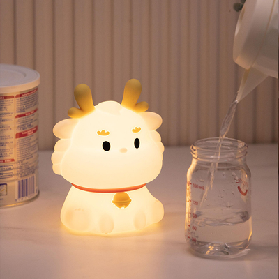 Voz inteligente Dragão Carregamento com Dormir Silicone Pat Creative Night Light Regalo Atmosfera colorida Luz