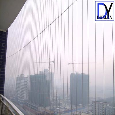 Grelha invisível de aço inoxidável 316 com 5 cm de distância entre os fios para facilitar a fuga do fogo