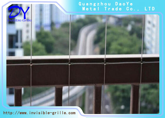 Grelha de segurança invisível barreira de segurança invisível concebida para proteger eficazmente crianças e animais de estimação, mantendo a sua integridade estética