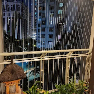 Balcão Grelha invisível Malha transparente Segurança Durabilidade Edifícios modernos