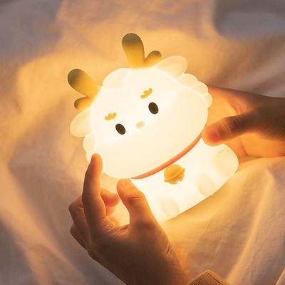 Voz inteligente Dragão Carregamento com Dormir Silicone Pat Creative Night Light Regalo Atmosfera colorida Luz